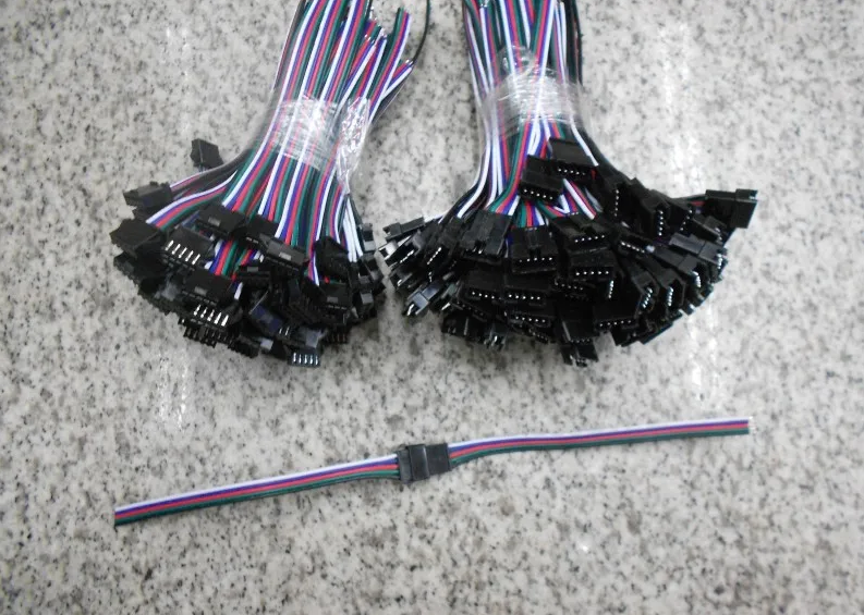 разъем 4 пин с замком